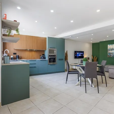 公寓 Bright 3br Penthouse With Pool & Bbq In Msida By Quicktrips Santa Vennera