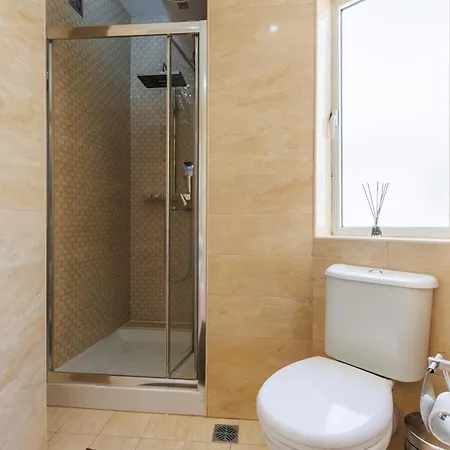 公寓 Bright 3br Penthouse With Pool & Bbq In Msida By Quicktrips