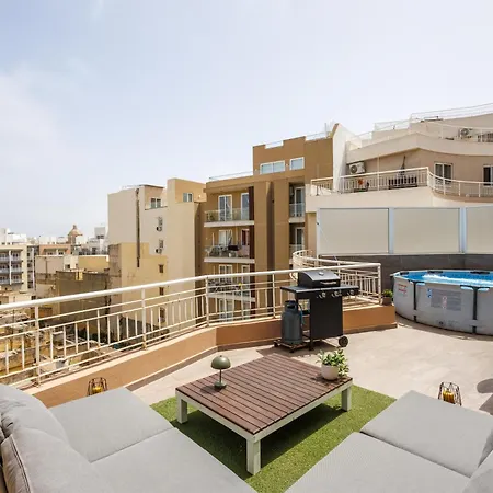 Bright 3br Penthouse With Pool & Bbq In Msida By Quicktrips Santa Vennera