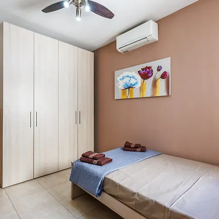 Bright 3br Penthouse With Pool & Bbq In Msida By Quicktrips Santa Vennera