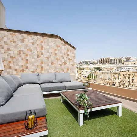 Апартаменты Bright 3br Penthouse With Pool & Bbq In Msida By Quicktrips *