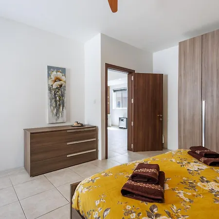 Bright 3br Penthouse With Pool & Bbq In Msida By Quicktrips 公寓