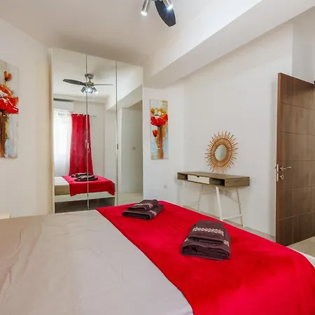 Апартаменты Bright 3br Penthouse With Pool & Bbq In Msida By Quicktrips Santa Vennera