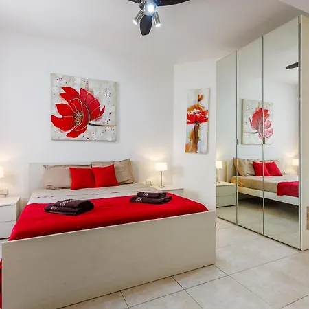 Апартаменты Bright 3br Penthouse With Pool & Bbq In Msida By Quicktrips *